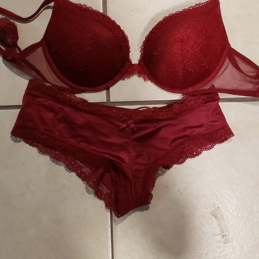 Victoria’s Secret lingerie set